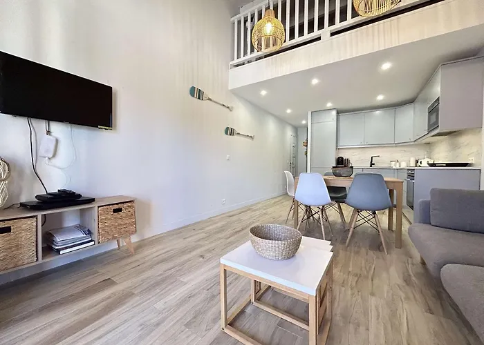 Mazet Climatise Avec Jardin, Piscine Privee Et Proche Mer, 3 Pieces, 6 Couchages A - Fr-1-226-545 * Sainte-Maxime