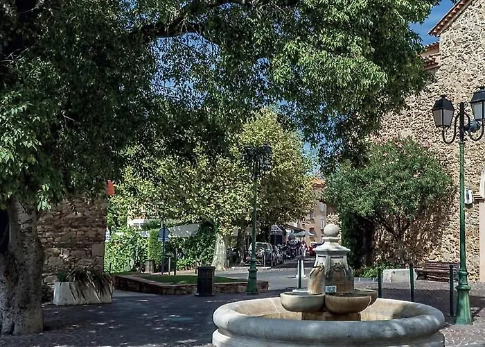 Mazet Climatise Avec Jardin, Piscine Privee Et Proche Mer, 3 Pieces, 6 Couchages A - Fr-1-226-545 * Sainte-Maxime