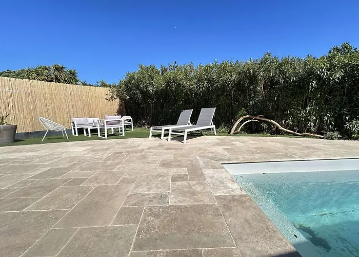 Dom wakacyjny Mazet Climatise Avec Jardin, Piscine Privee Et Proche Mer, 3 Pieces, 6 Couchages A - Fr-1-226-545 *