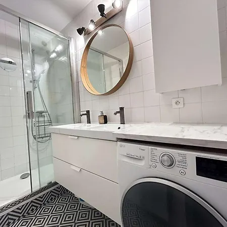 Holiday home Mazet Climatise Avec Jardin, Piscine Privee Et Proche Mer, 3 Pieces, 6 Couchages A - Fr-1-226-545