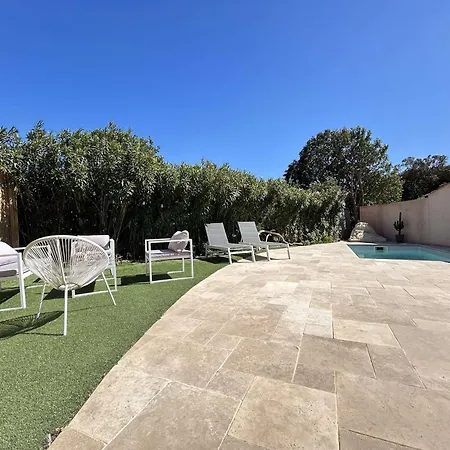 Mazet Climatise Avec Jardin, Piscine Privee Et Proche Mer, 3 Pieces, 6 Couchages A - Fr-1-226-545