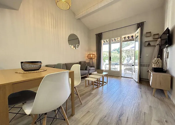 Tatil Evi Mazet Climatise Avec Jardin, Piscine Privee Et Proche Mer, 3 Pieces, 6 Couchages A - Fr-1-226-545 *