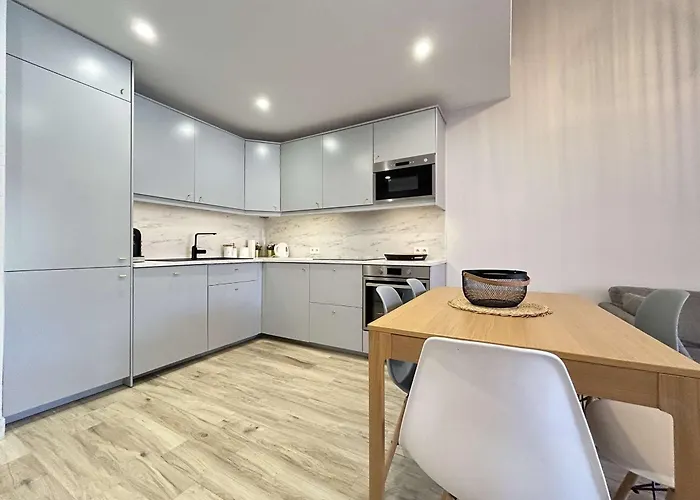 Tatil Evi Mazet Climatise Avec Jardin, Piscine Privee Et Proche Mer, 3 Pieces, 6 Couchages A - Fr-1-226-545 Sainte-Maxime